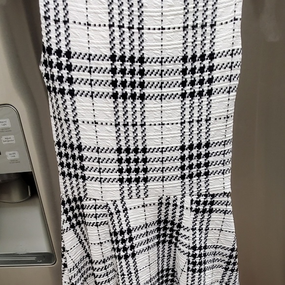 Checker dress - Picture 3 of 8